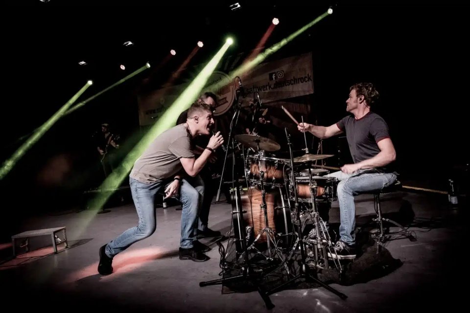 Live-Musik auf der Bühne